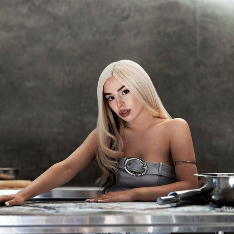 Ava Max portrait